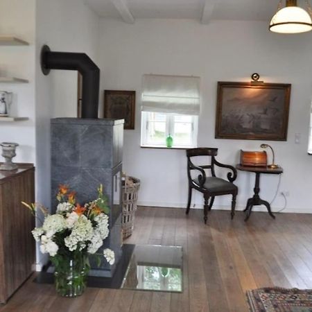 Zauberhaftes Englisches Cottage Am Gutshaus Gross Schoritz Eksteriør bilde